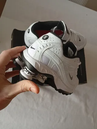 Nike Shox Supreme Blancas Talla 40 unisex