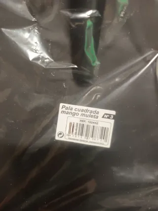 Pala cuadrada de obra