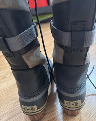 Botas Sorel Mujer Beige y Negro