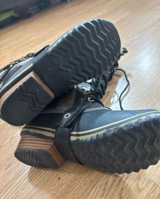 Botas Sorel Mujer Beige y Negro