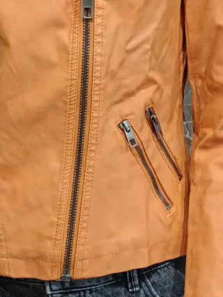 Giubbotto effetto pelle color pesca