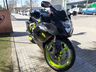 SUZUKI GSXR1000(K6). Contacto a traves de Wallapop