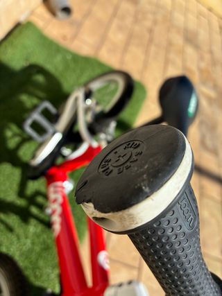 Bicicleta Woom 2 roja