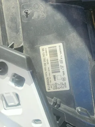 Faro Izquierdo Peugeot 3008 2019.2020