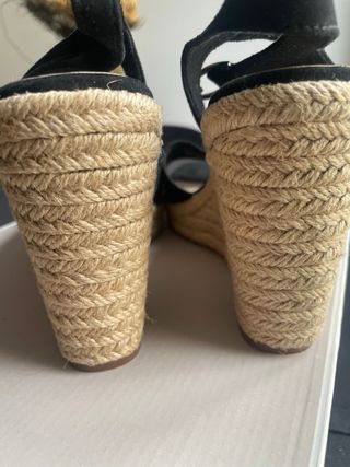 Sandalias Tamaris tacón negras talla 39