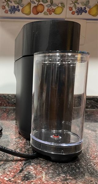 Cafetera Nespresso Vertuo Pop Negra