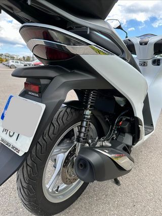 Honda SH 125i Scooter Blanca