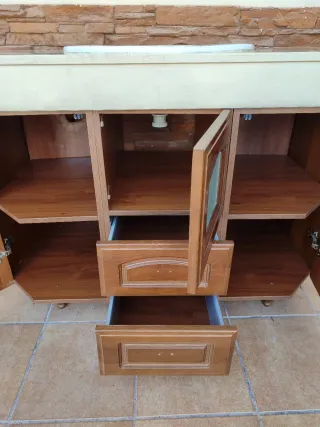 Mueble de baño madera y encimera Silestone