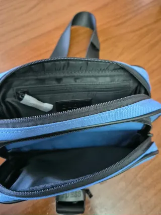 Riñonera Guess Azul