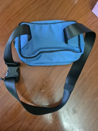 Riñonera Guess Azul