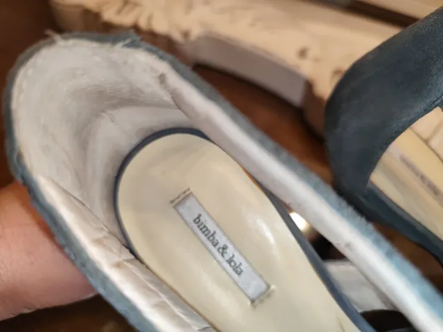 Zapatos Bimba y Lola Gris