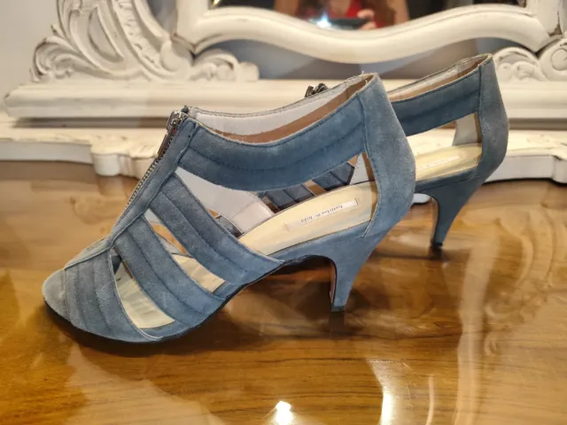 Zapatos Bimba y Lola Gris