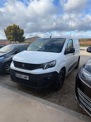 Peugeot Partner 2021 -Garantia 12 meses