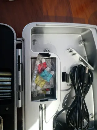 Linterna multiusos para coche