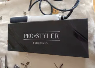 Plancha de pelo Pro Styler cerámica titanio