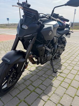 Yamaha MT-07 2025 Negra