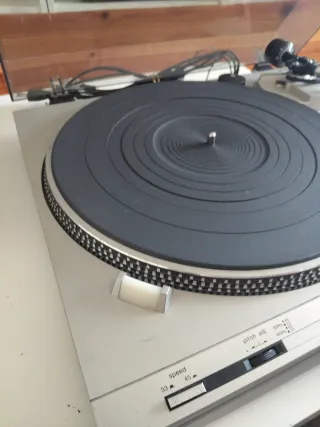 Tocadiscos Technics SL-D212 Tracción directa.