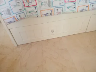 Cama Diván Blanca Cajonera