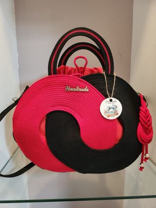 Bolso de cuerda hecho a mano