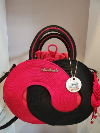 Bolso de cuerda hecho a mano