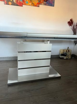 Mesa de cristal extensible moderna