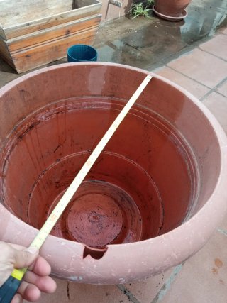 Macetas grandes de plástico