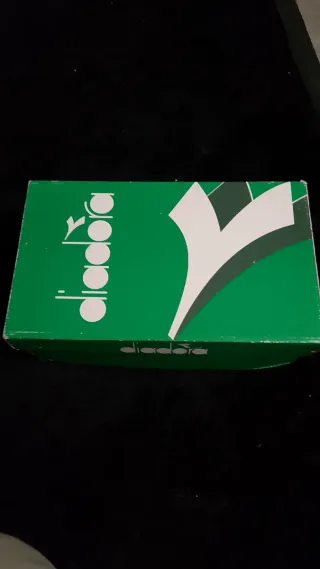 Diadora Marrones y Turquesa