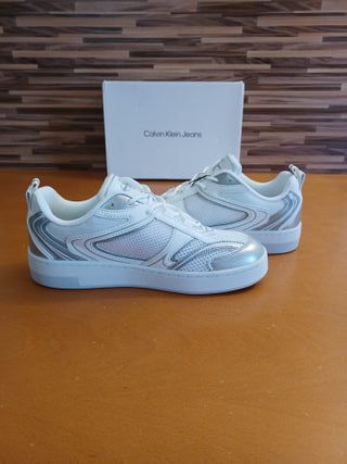 Calvin Klein Jeans Zapatillas Blancas y Plateadas