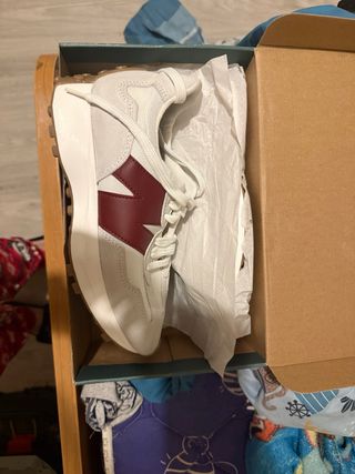 New Balance 327 Rojo/Blanco