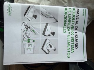 Aspiradora Kobold Vorwerk con bastantes  utensilio