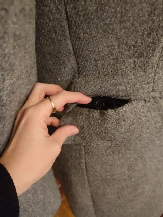 Abrigo paño Zara gris doble botonadura