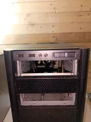 Gabinete ANTEC de ordenador