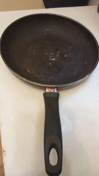 Sartén antiadherente metal negra