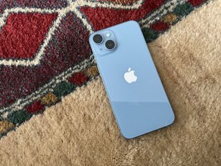 iPhone 14 Azul 128GB + 3 Fundas