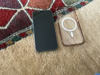 iPhone 14 Azul 128GB + 3 Fundas