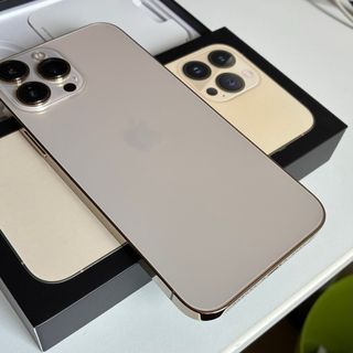 iPhone 13 Pro Max Dorado