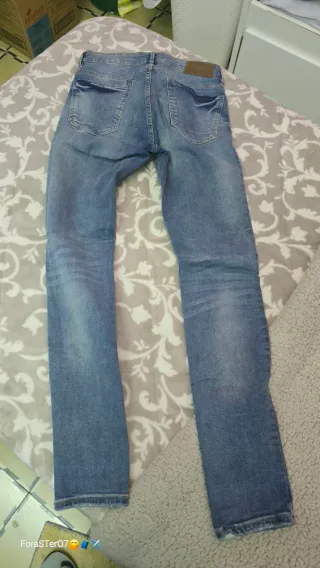 Lote mas EN MI PERFIL OFERTAS Vaqueros Pull&Bear T