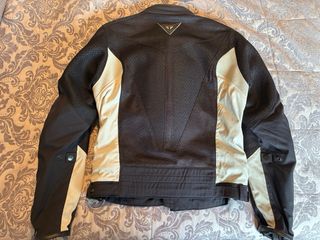 Chaqueta Dainese Negra y Beige