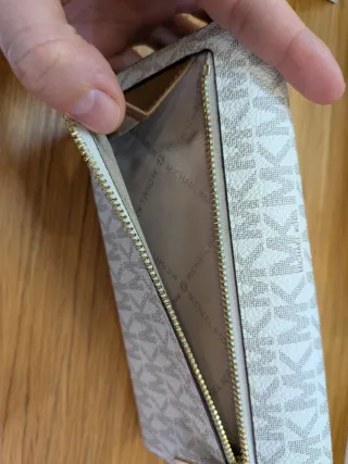 Monedero Michael Kors con bolsa