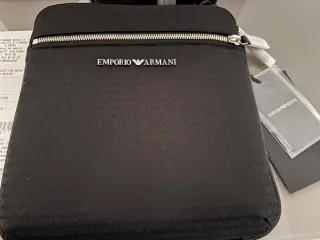 Bandolera Emporio Armani Negra