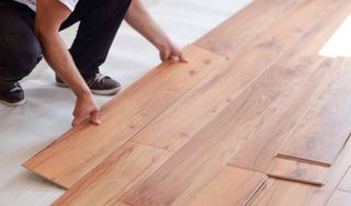 INSTALADOR PARQUET Y PUERTAS PROFESIONAL