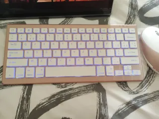 Teclado y Ratón Inalámbrico Jelly Comb