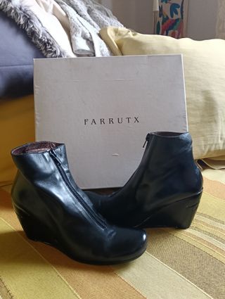 Botas Farrutx Negras Cuña
