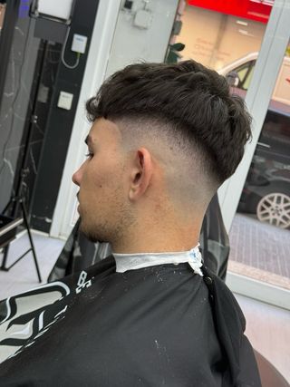 Busco barberia para trabajar