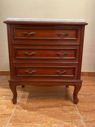 Mesita de noche antigua de madera y mármol