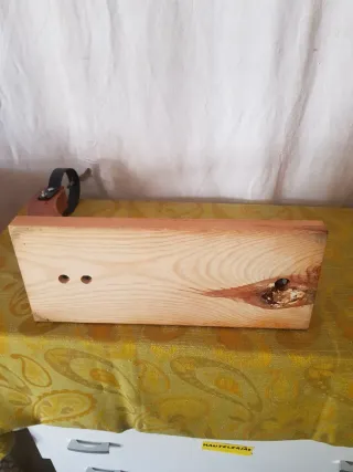 Jamonero de madera y metal