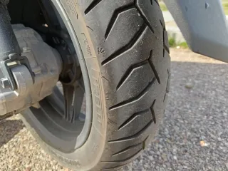 Honda Forza 350 Maxi-Scooter Automática