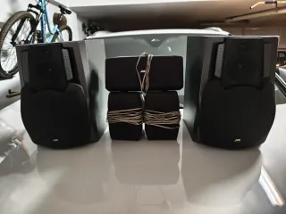 Altavoces JVC Negros