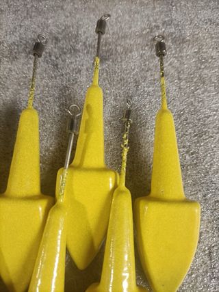 Plomos de pesca amarillos