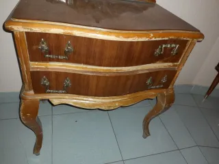 Mesita antigua madera para restaurar